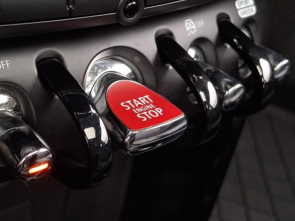 Thumbnail: 2024 MINI Cooper - 7