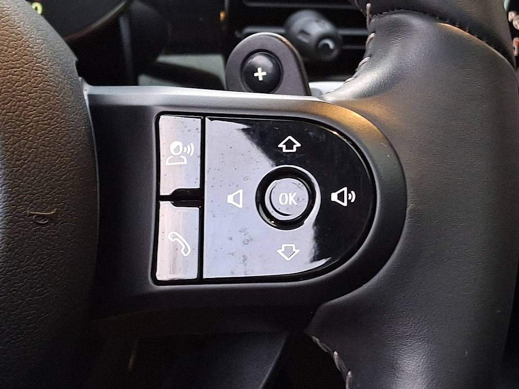 Thumbnail: 2023 MINI Cooper - 23