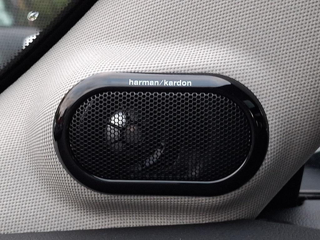 Thumbnail: 2023 MINI Cooper - 26