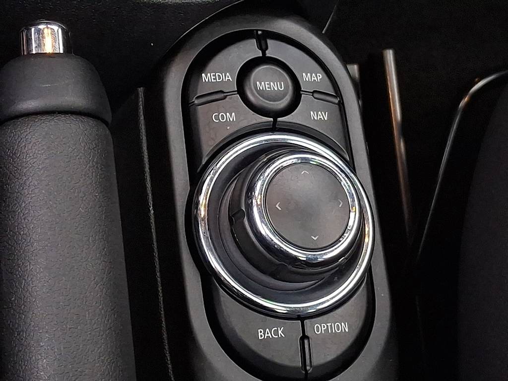 Thumbnail: 2023 MINI Cooper - 24