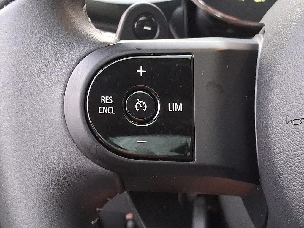 Thumbnail: 2023 MINI Cooper - 22