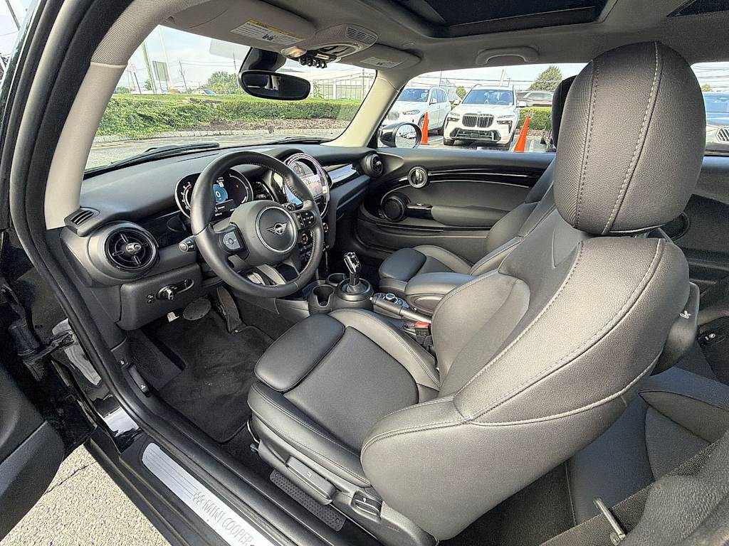 Thumbnail: 2024 MINI Cooper - 2
