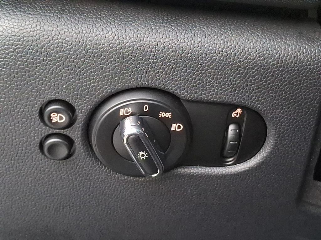 Thumbnail: 2023 MINI Cooper - 26