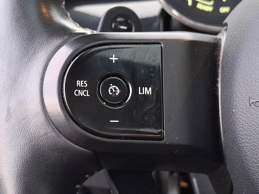 Thumbnail: 2023 MINI Cooper - 21