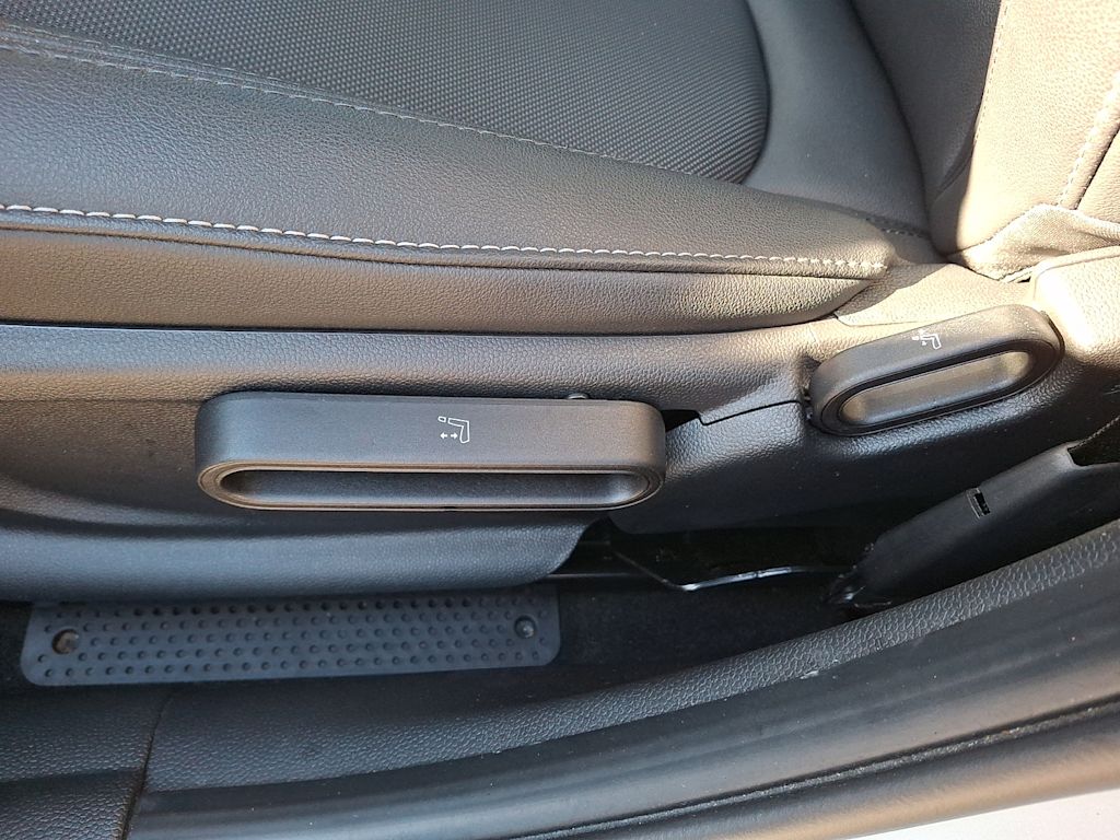 Thumbnail: 2023 MINI Cooper - 18