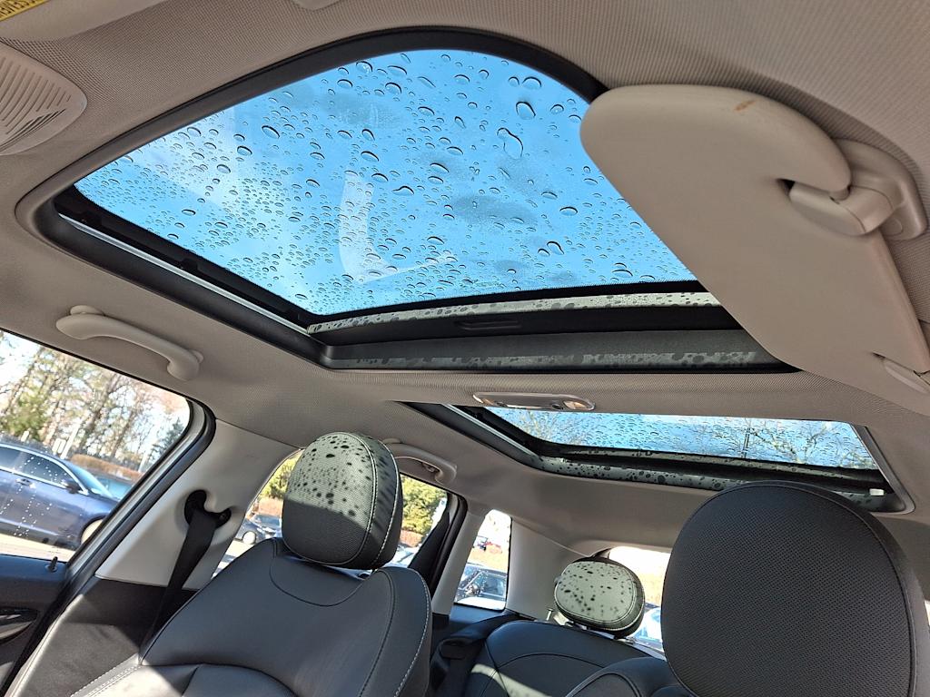 Thumbnail: 2023 MINI Cooper - 19