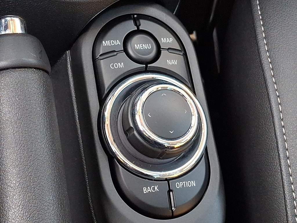 Thumbnail: 2024 MINI Cooper - 24