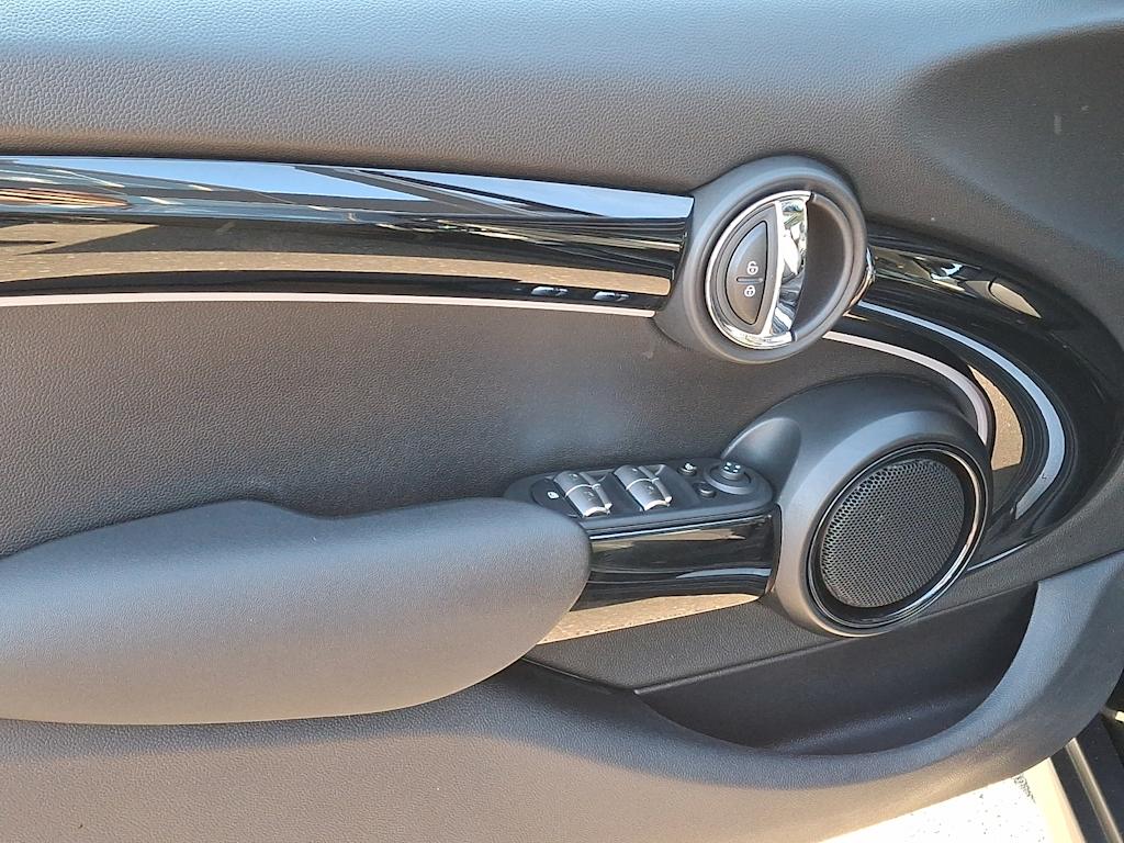 Thumbnail: 2024 MINI Cooper - 17