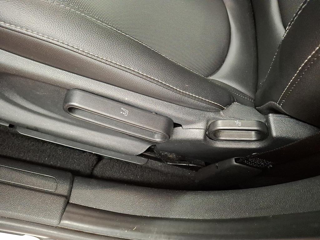 Thumbnail: 2017 MINI Cooper Clubman - 16