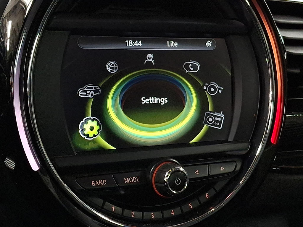 Thumbnail: 2017 MINI Cooper Clubman - 8