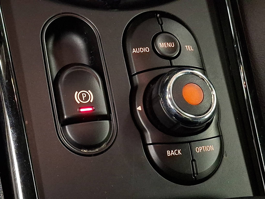 Thumbnail: 2017 MINI Cooper Clubman - 22