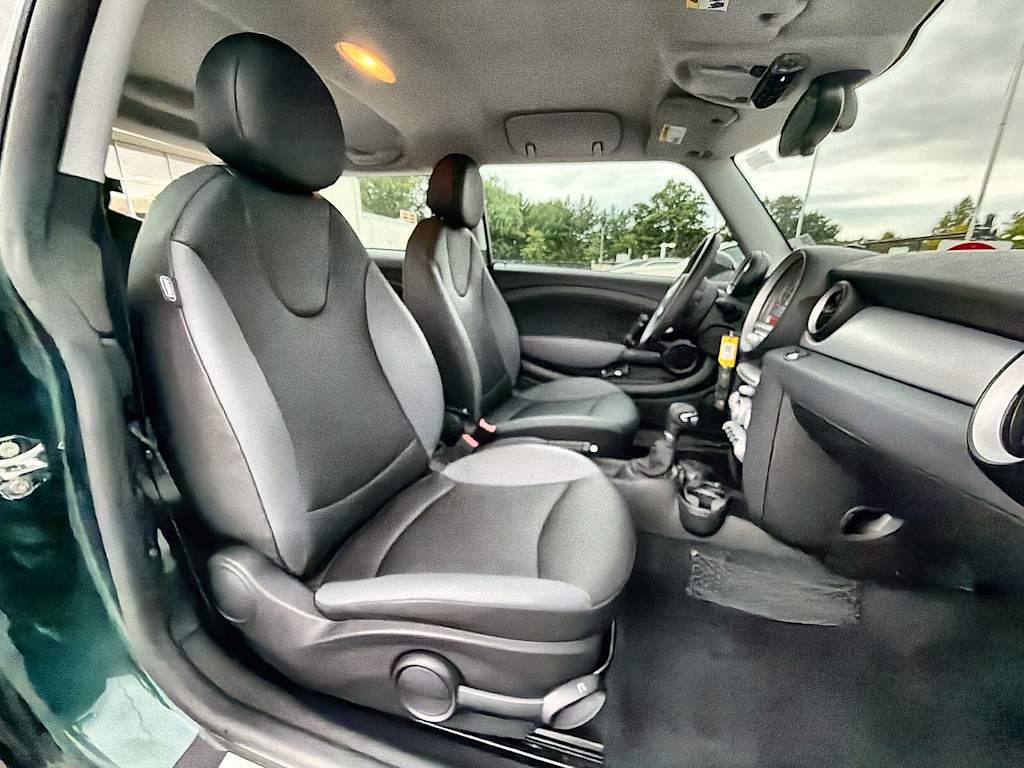 Thumbnail: 2009 MINI Cooper - 28