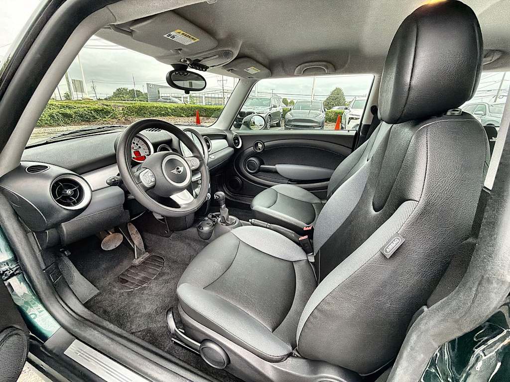 Thumbnail: 2009 MINI Cooper - 11