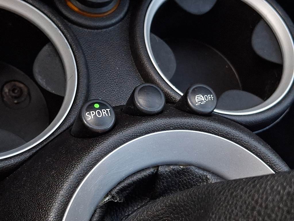 Thumbnail: 2012 MINI Cooper - 9