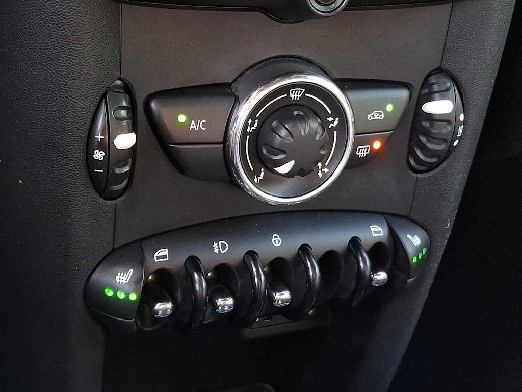 Thumbnail: 2012 MINI Cooper - 18