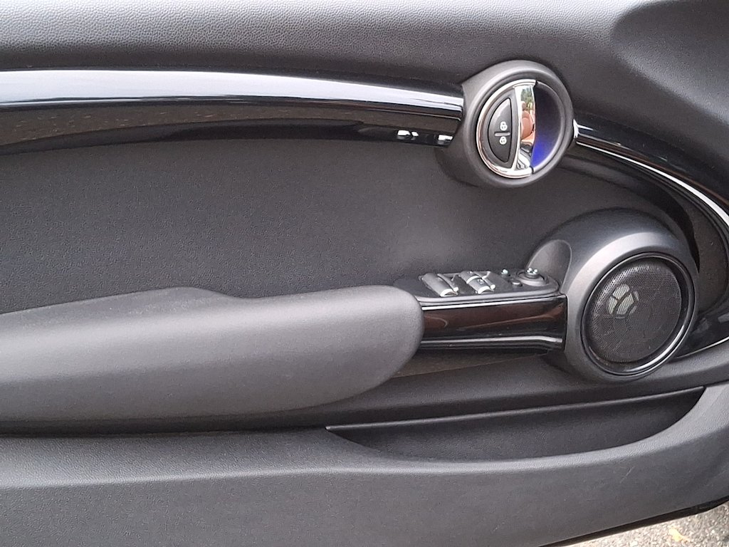 Thumbnail: 2017 MINI Cooper - 17