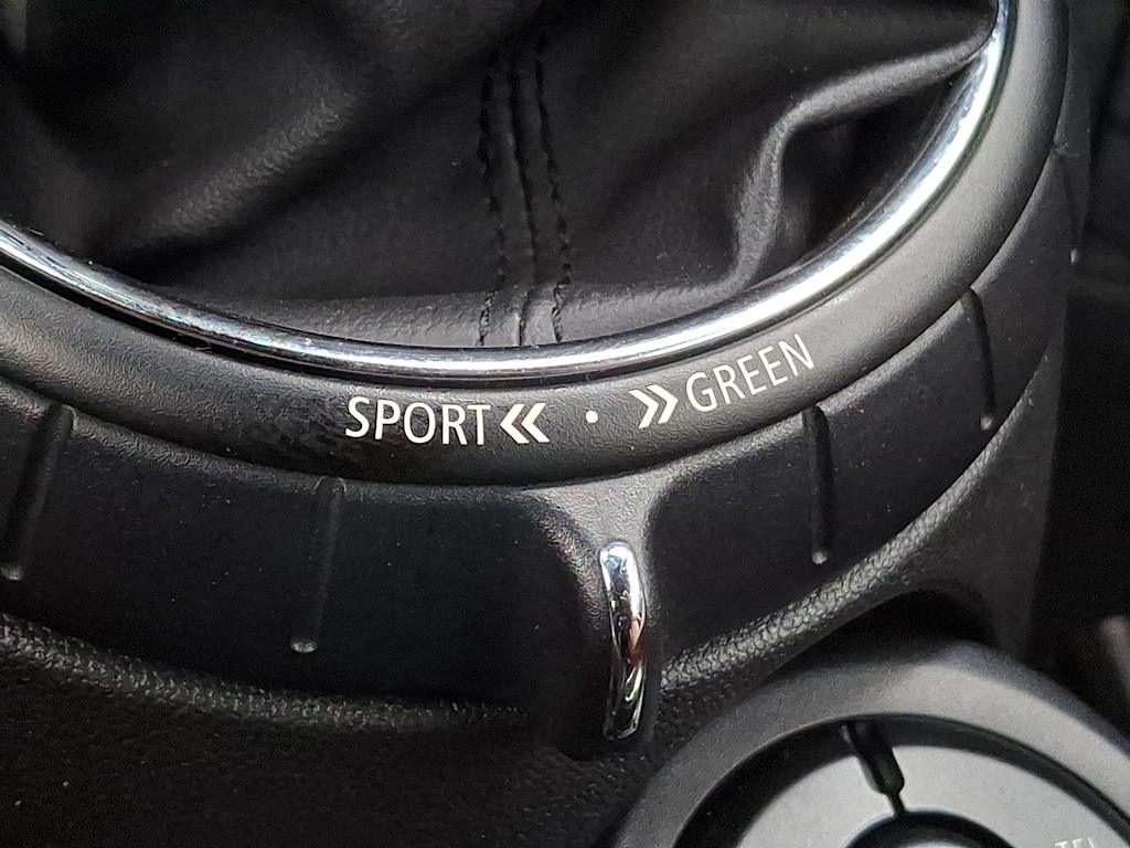 Thumbnail: 2017 MINI Cooper - 27