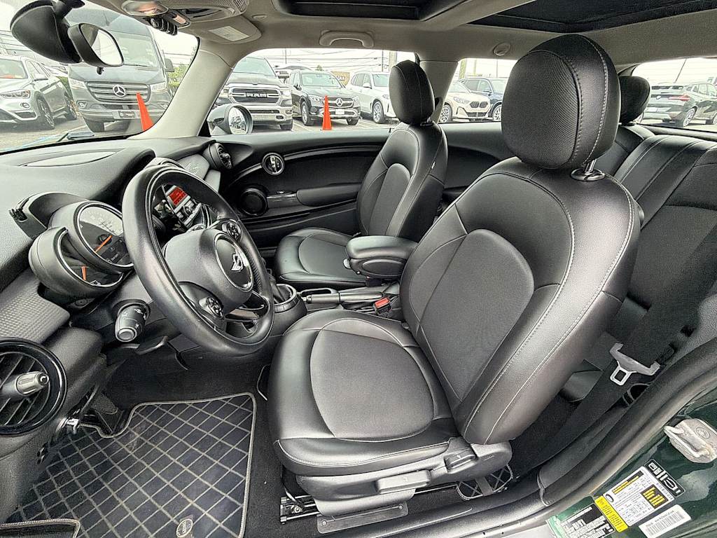 Thumbnail: 2015 MINI Cooper - 12