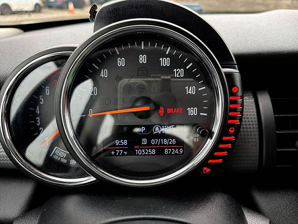Thumbnail: 2015 MINI Cooper - 16