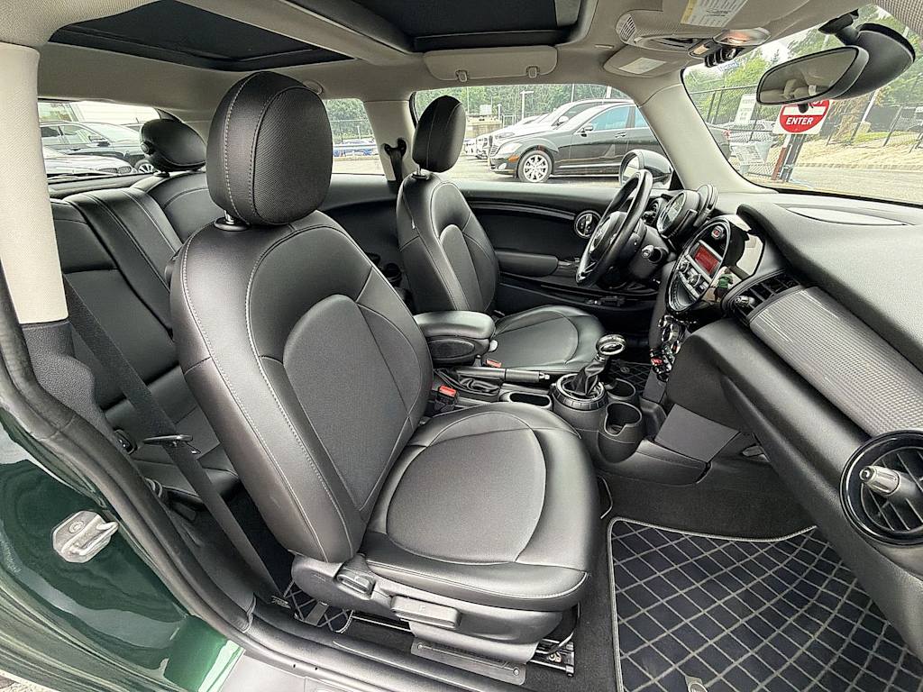 Thumbnail: 2015 MINI Cooper - 29