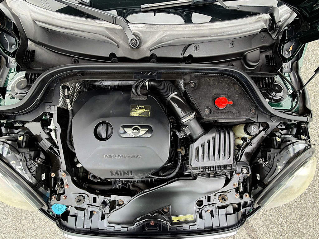 Thumbnail: 2015 MINI Cooper - 9