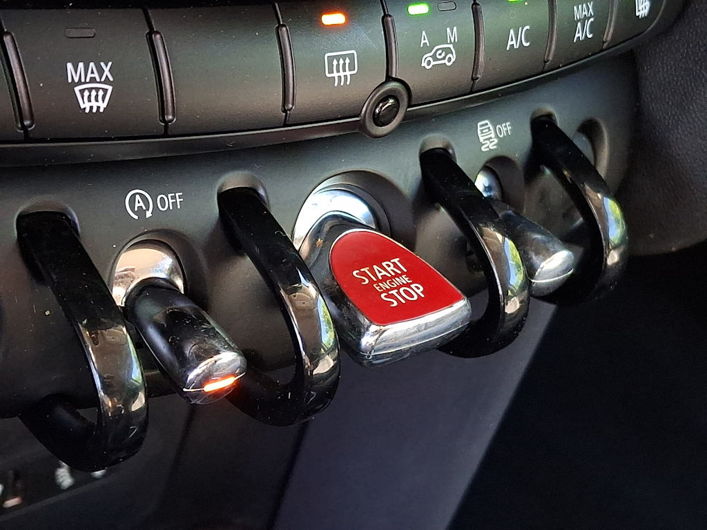 Thumbnail: 2016 MINI Cooper - 22