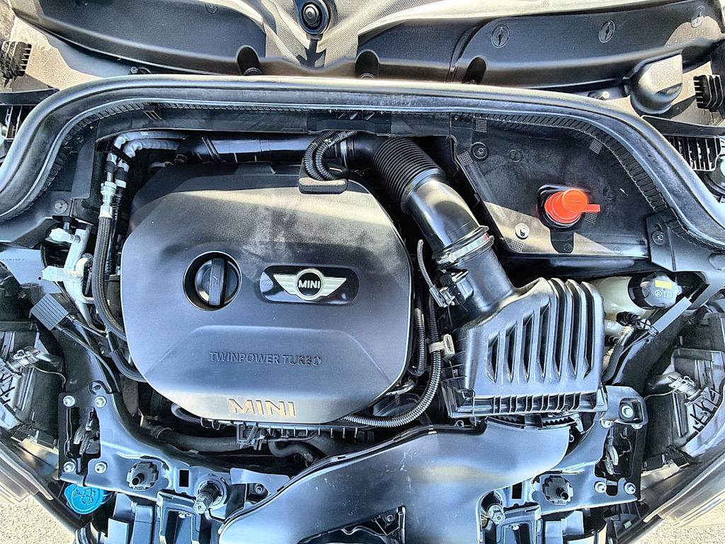 Thumbnail: 2019 MINI Cooper - 9