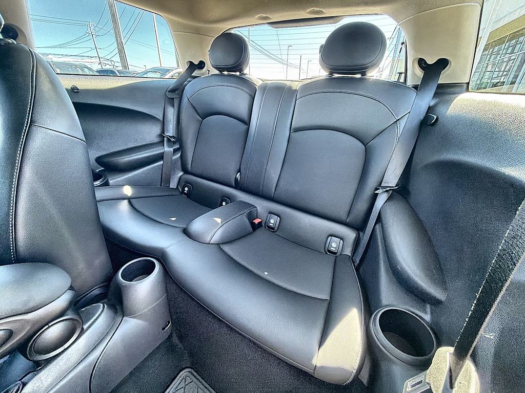 Thumbnail: 2019 MINI Cooper - 26