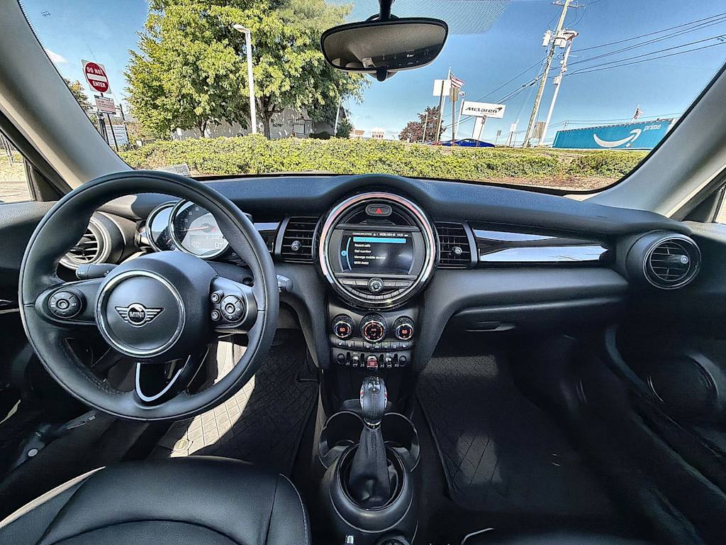 Thumbnail: 2019 MINI Cooper - 2