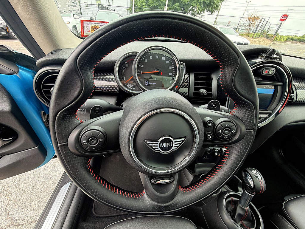 Thumbnail: 2019 MINI Cooper - 10