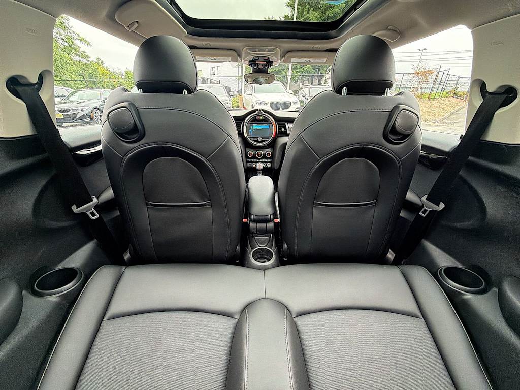 Thumbnail: 2019 MINI Cooper - 27