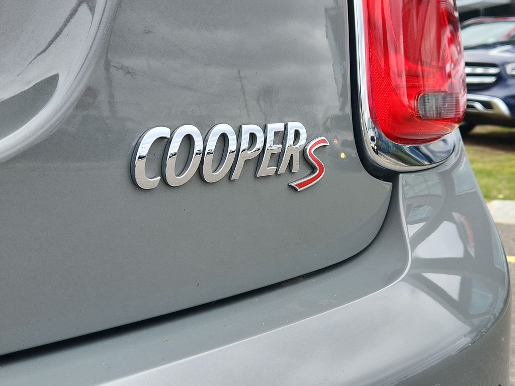 2018 MINI Cooper S 7