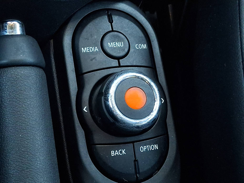 Thumbnail: 2020 MINI Cooper - 20