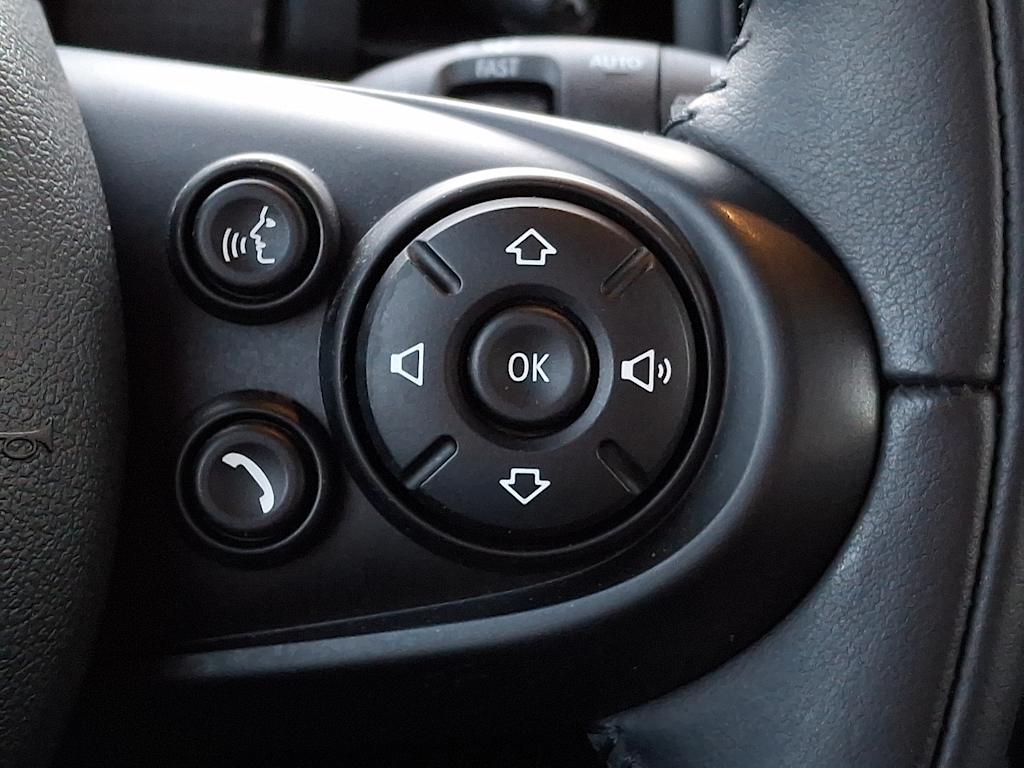 Thumbnail: 2020 MINI Cooper - 19