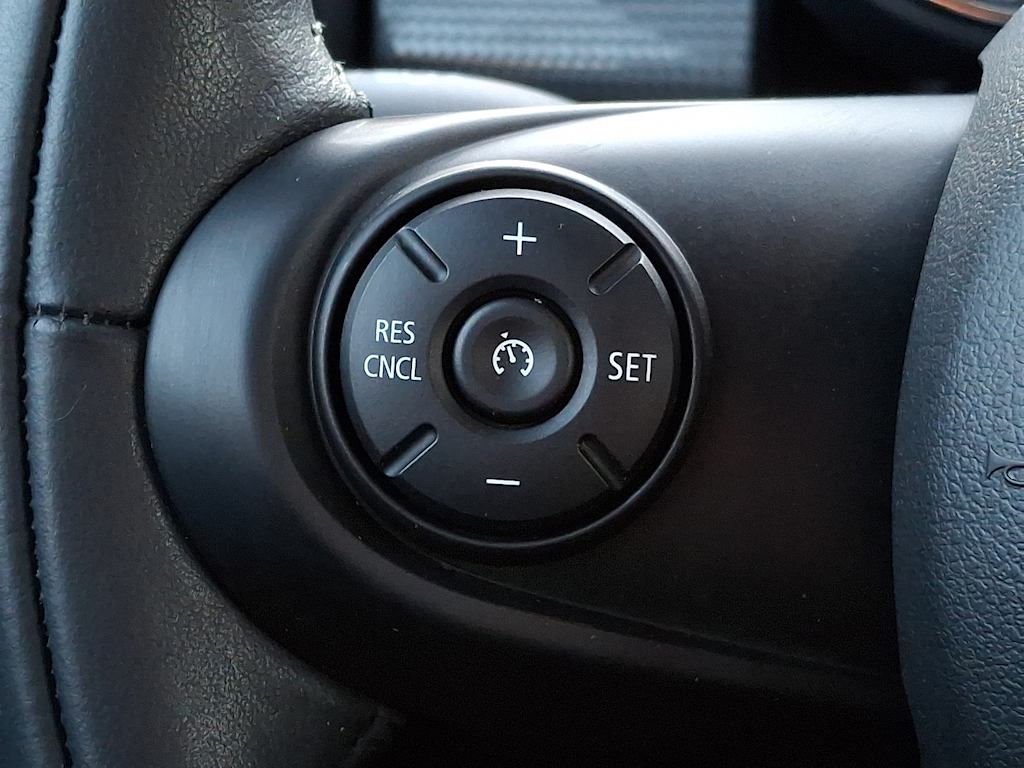 Thumbnail: 2020 MINI Cooper - 18