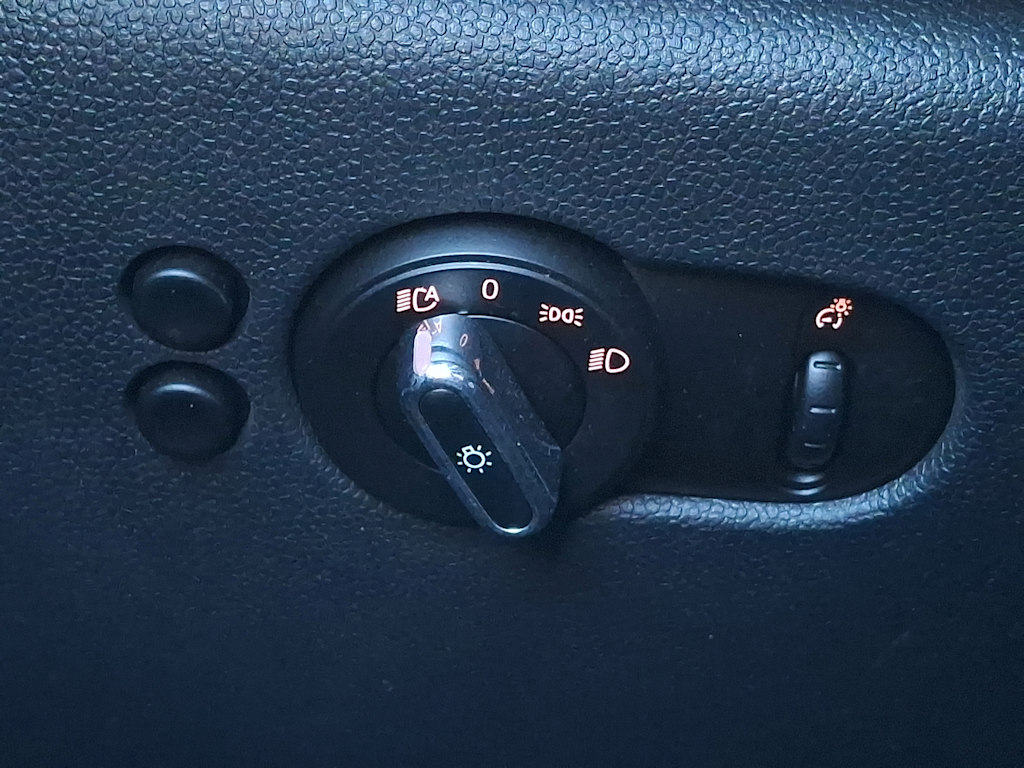 Thumbnail: 2020 MINI Cooper - 23