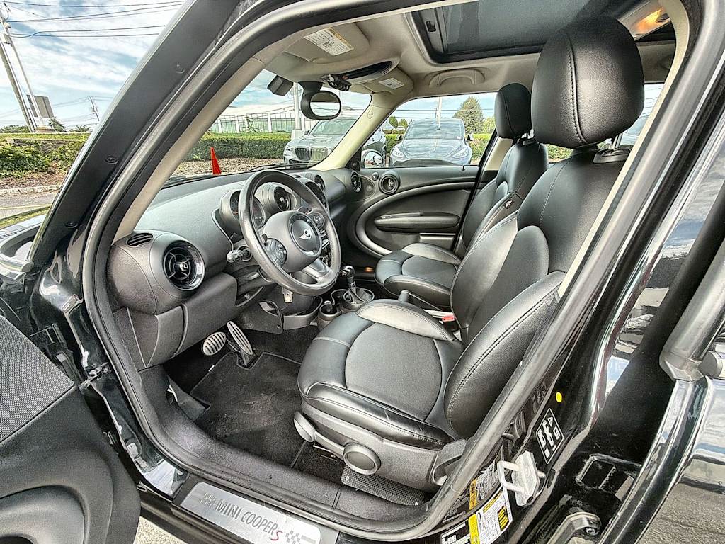 Thumbnail: 2016 MINI Cooper Countryman - 11