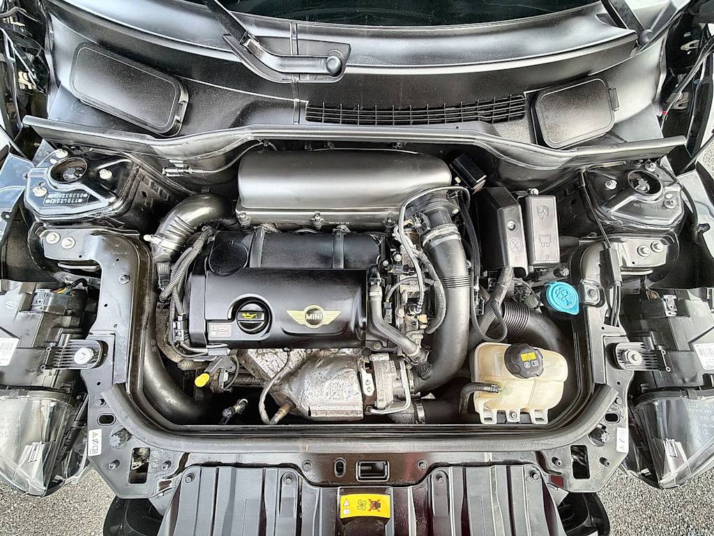 Thumbnail: 2016 MINI Cooper Countryman - 9