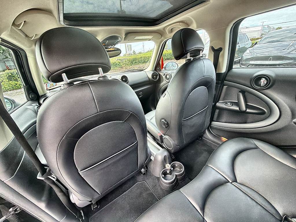 Thumbnail: 2016 MINI Cooper Countryman - 13