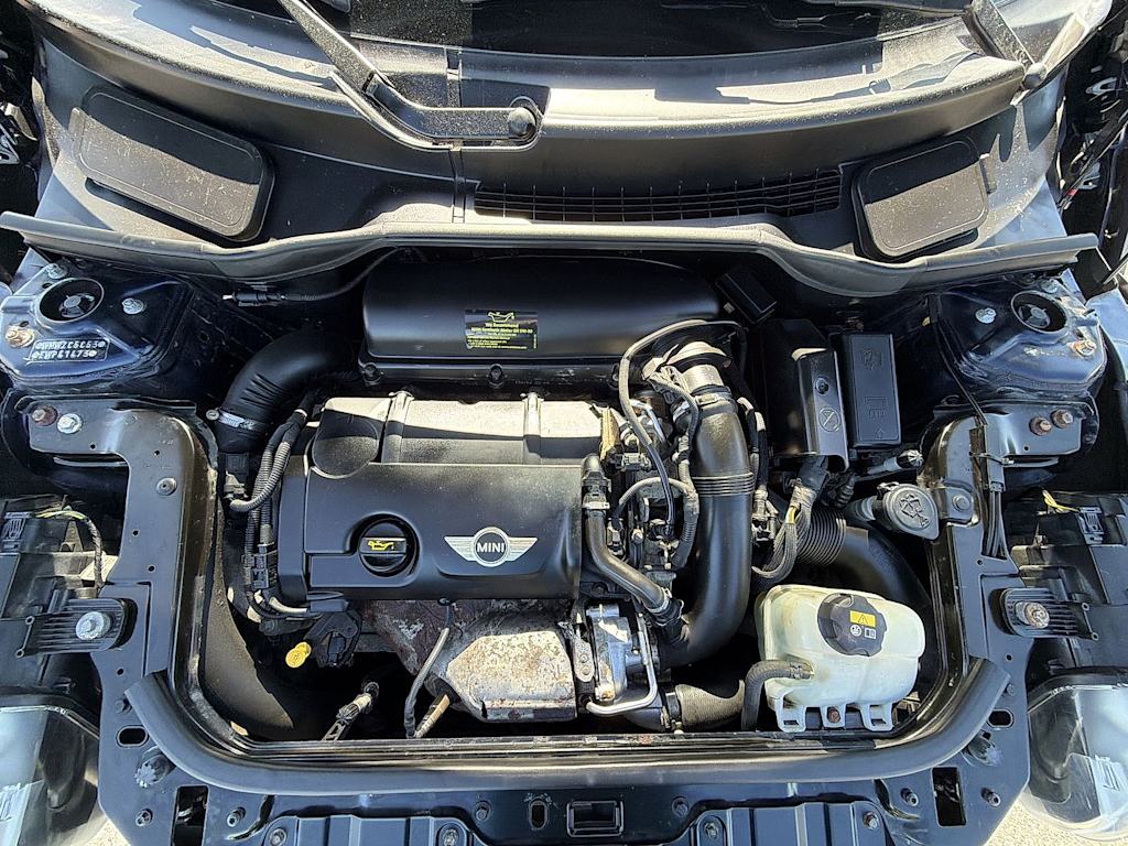 Thumbnail: 2014 MINI Cooper Countryman - 9