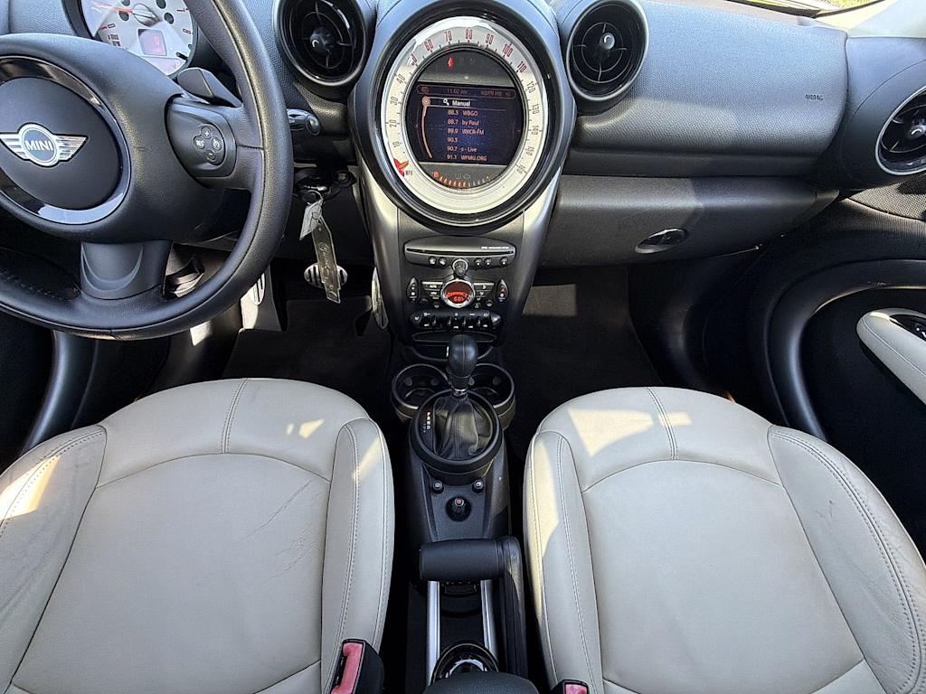 Thumbnail: 2014 MINI Cooper Countryman - 14