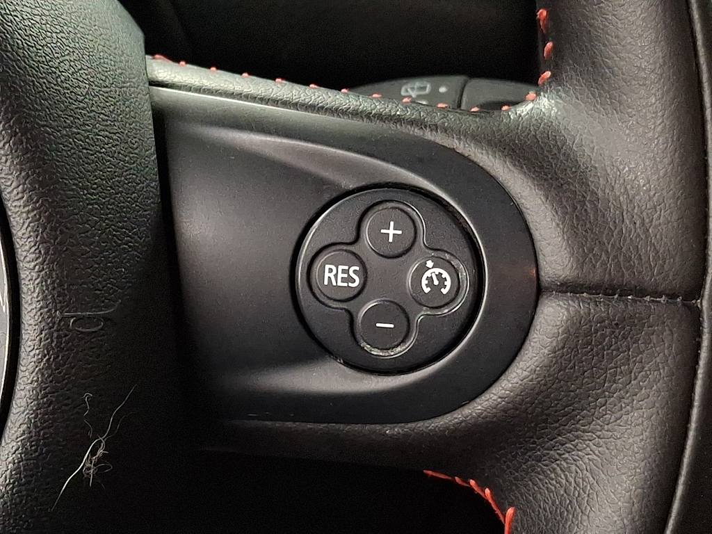 Thumbnail: 2016 MINI Cooper Countryman - 19