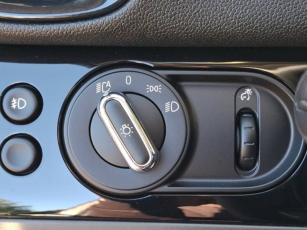 Thumbnail: 2023 MINI Cooper Countryman - 25