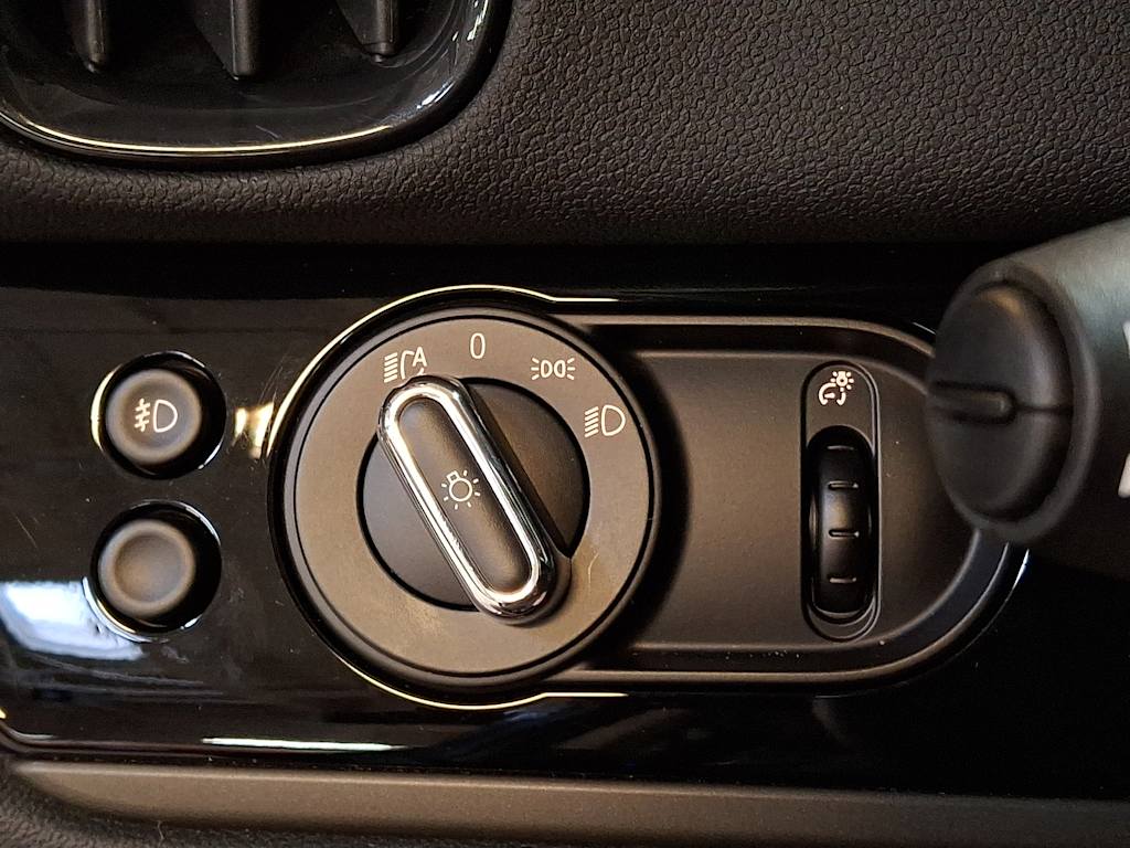 Thumbnail: 2019 MINI Cooper Countryman - 24