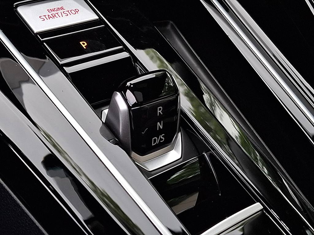 Thumbnail: 2024 Volkswagen Golf - 10