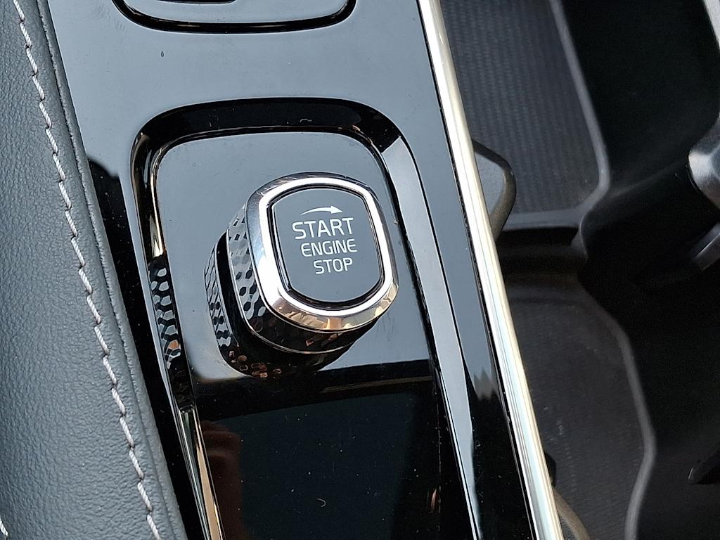 Thumbnail: 2024 Volvo XC90 - 23