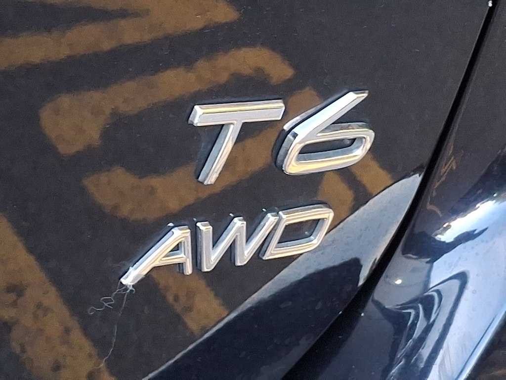 Thumbnail: 2017 Volvo XC60 - 6