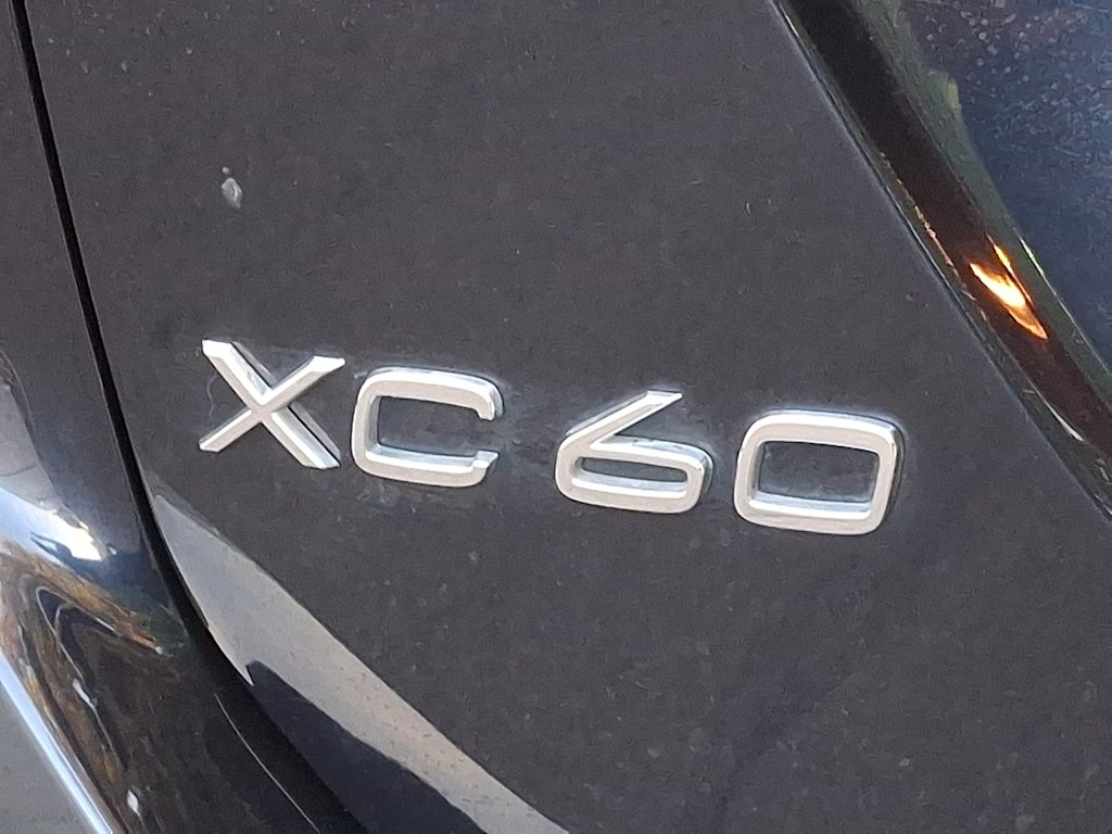 Thumbnail: 2017 Volvo XC60 - 29