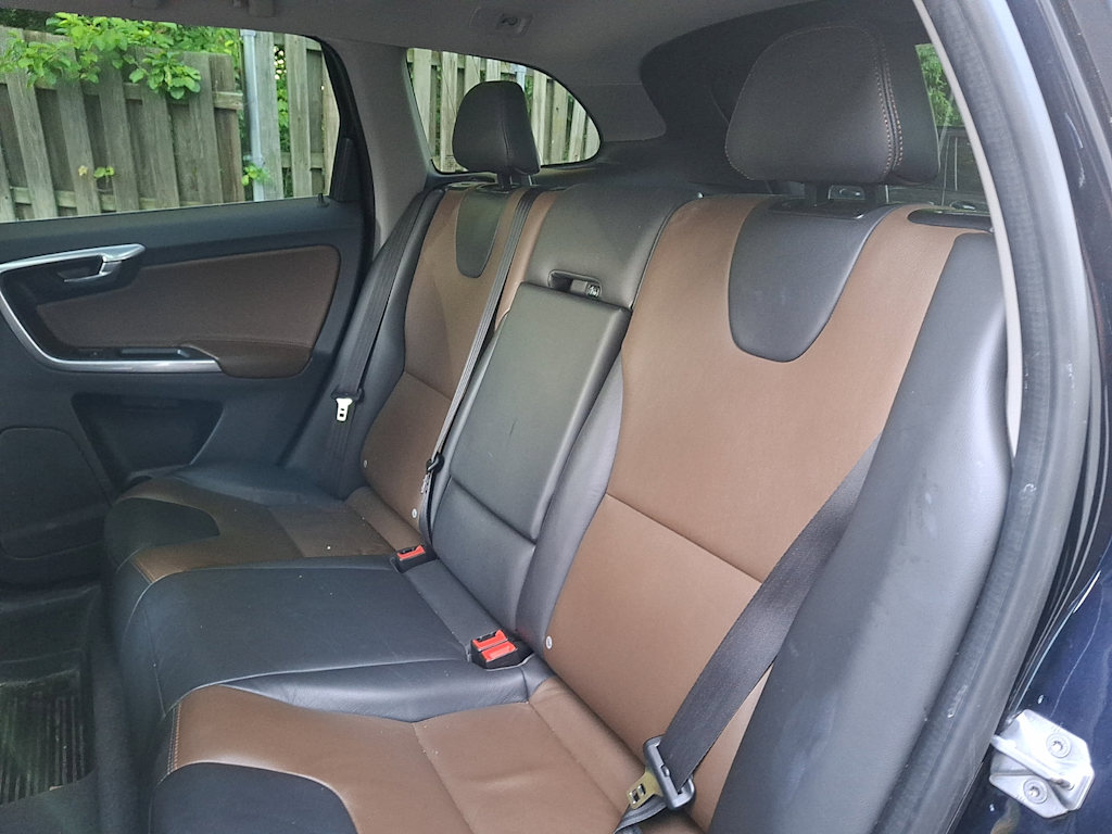 Thumbnail: 2017 Volvo XC60 - 9