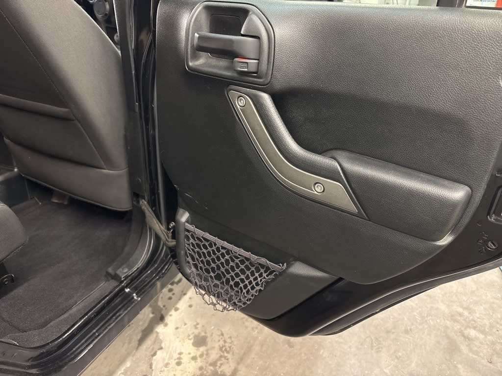 2018 Jeep Wrangler Unlimited Sport 31